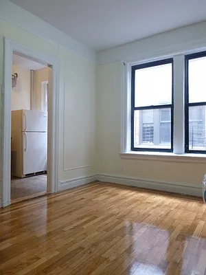 Rented by Bohemia Realty Group | media 6