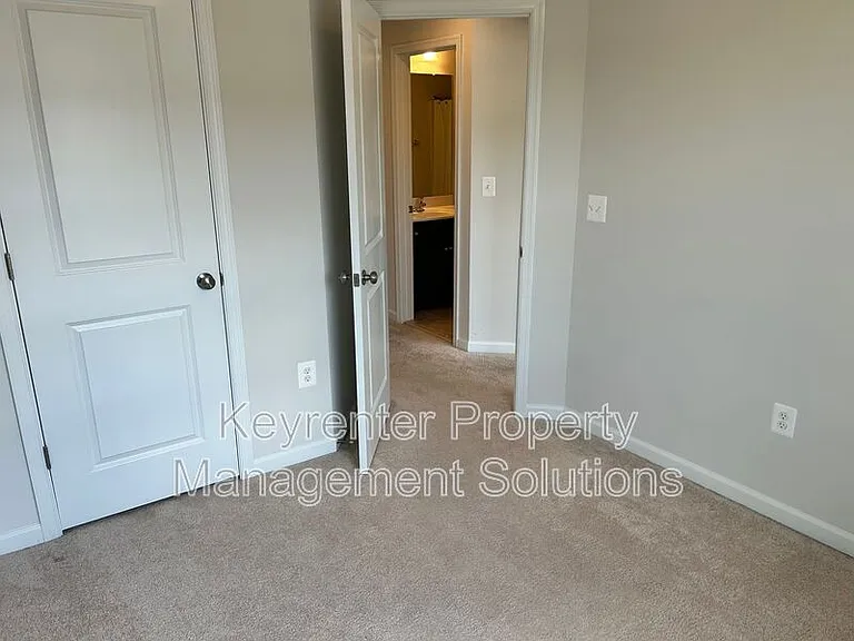 213 Willowshire Ct — Photo 27