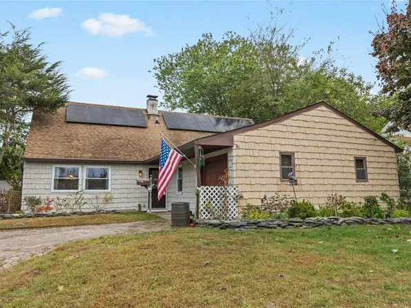 215 Avondale Drive, Centereach, NY 11720