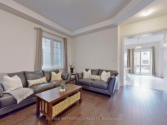 3rd image of 100 Ballantyne Blvd