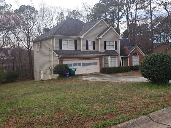 3rd image of 3846 Riverbank Dr
