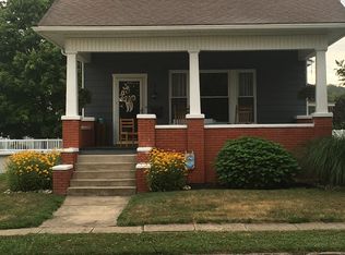 327 Walnut St, Uhrichsville, OH 44683