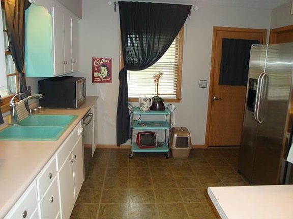 5th image of 7606 Great Plains Blvd