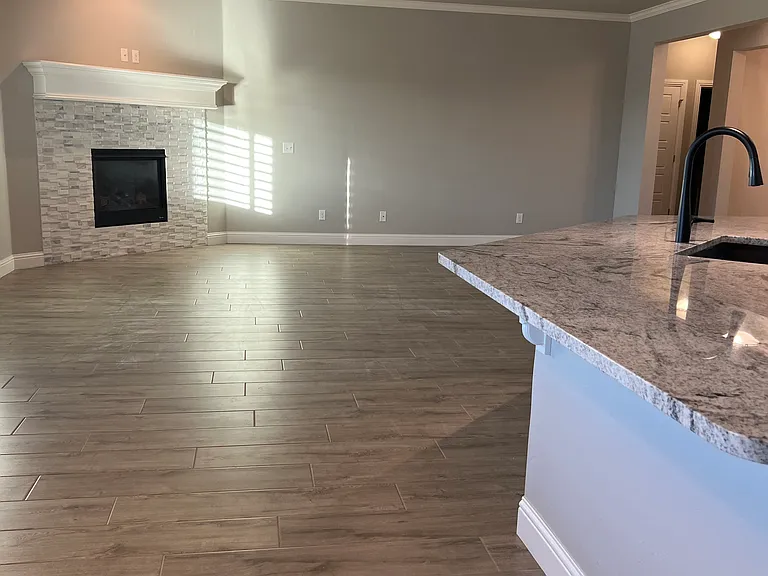 13895 Creek View Dr — Photo 5