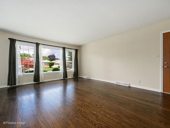 3rd image of 8211 Mango Ave