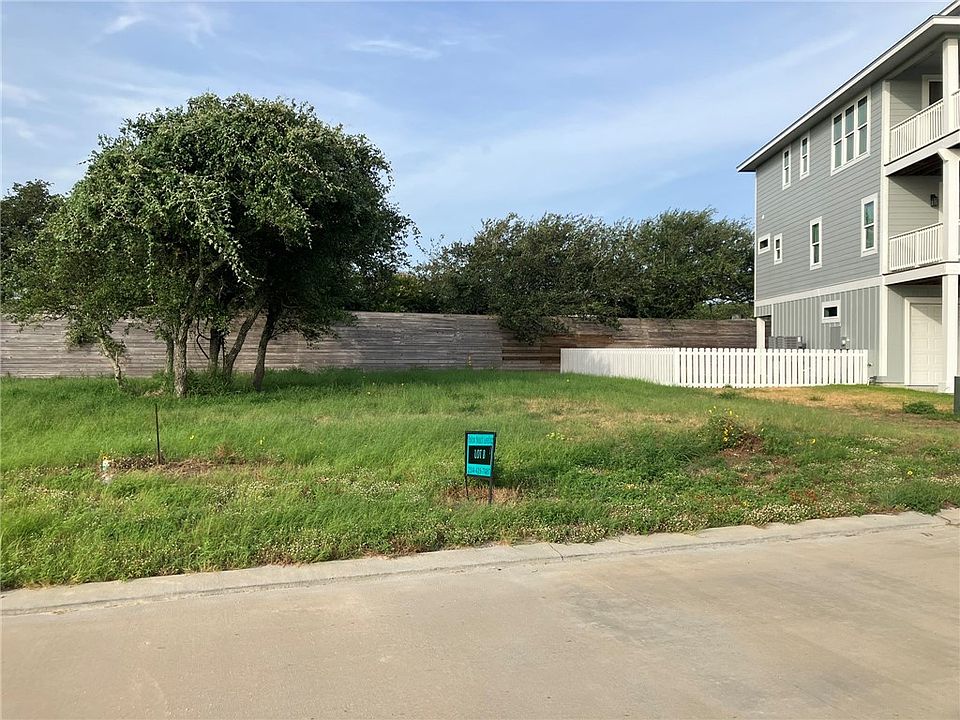 1st image of 129 Breezeway Dr