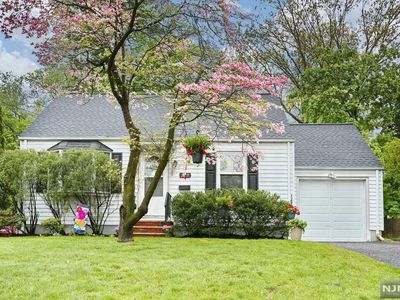 245 Ackerman Ave, Ridgewood, NJ, 07450