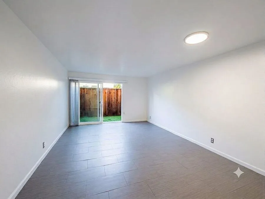Sunny 1BR with Private Patio | Walk to UC Berkeley | Water & Garbage Included — Photo 4