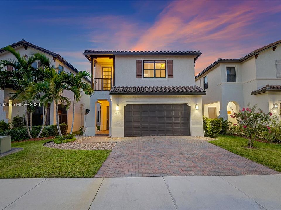 3285 W 95th Ter, Hialeah, FL 33018 Zillow