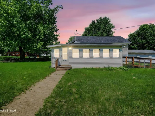 330 N Main St, Bunker Hill, IN 46914