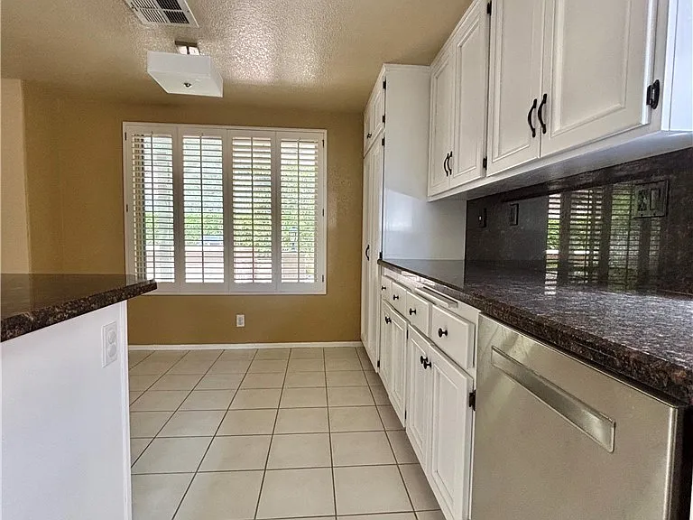 1834 Berryhill Dr — Photo 19