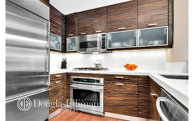 Sold by Douglas Elliman | media 20