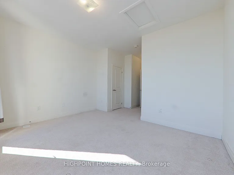 641 Port Darlington Rd #20 — Photo 32