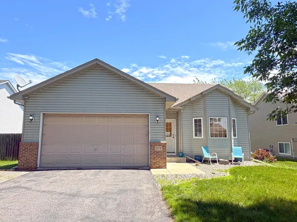 221 Florence Ave S, Annandale, MN 55302