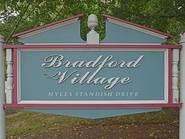 11 Myles Standish Dr Unit 10, Haverhill, MA 01835