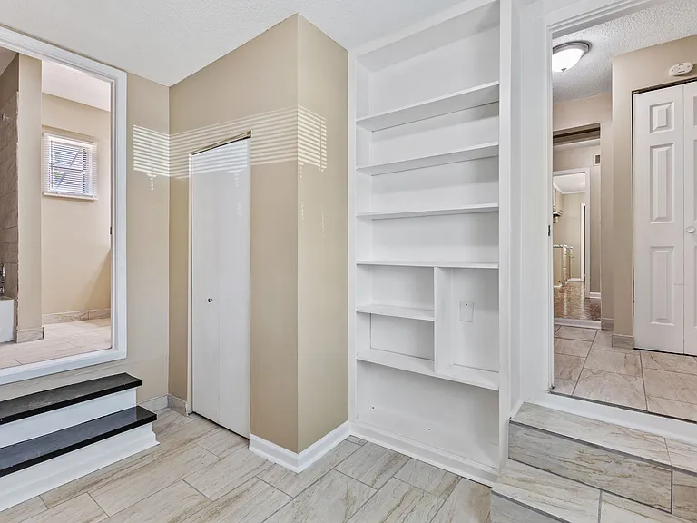 1689 Clementine Rd — Photo 15