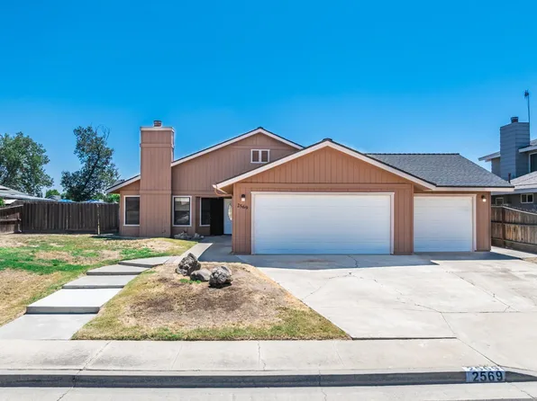 2569 Mayfair Ct, Hanford, CA 93230