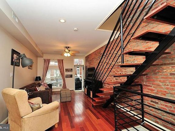 3rd image of 620 S Belnord Ave