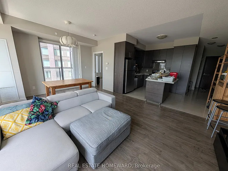 325 S Park Rd #915 — Photo 4