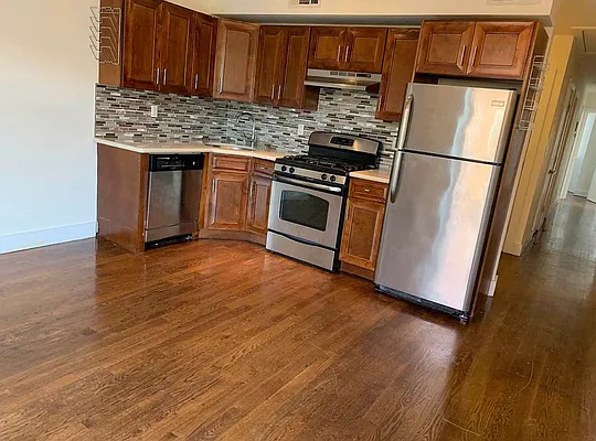 Rented by Yup Realty LLC | media 2