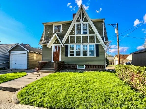 114 10th Ave SW, Aberdeen City, SD 57401