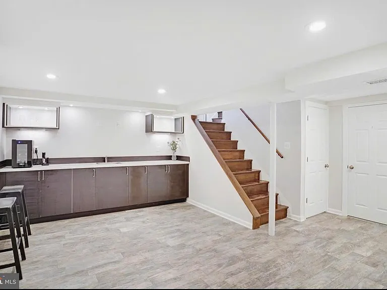 3908 Egan Dr — Photo 7