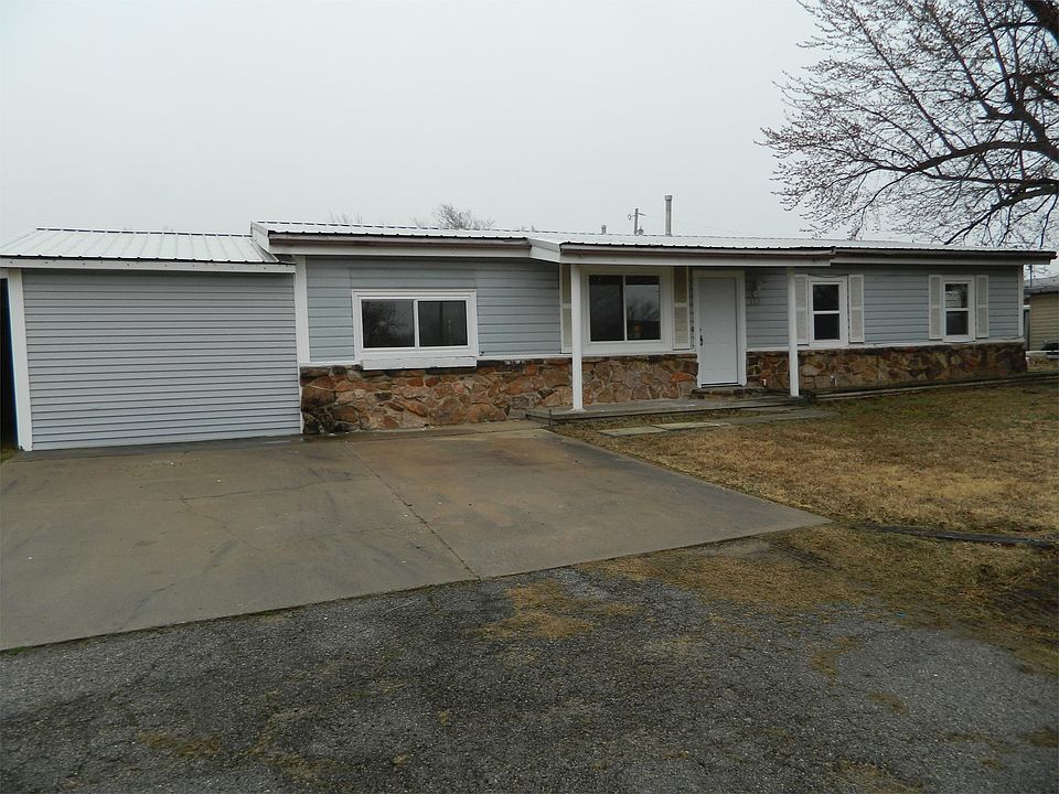113 E Barris Blvd, Drumright, OK 74030