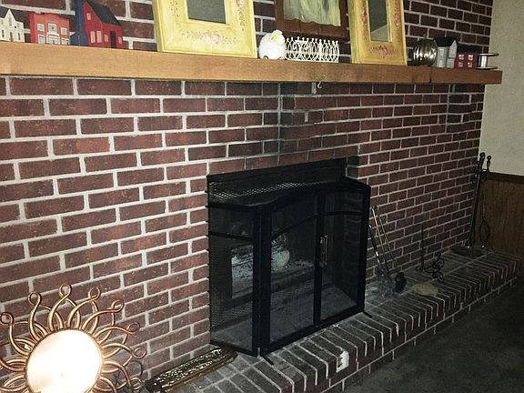4th image of 1547 Southwood Dr