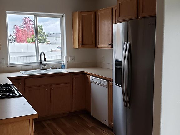 2nd image of 7544 N Courcelles Pkwy