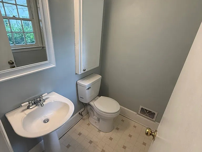 129 Lee Dr — Photo 23