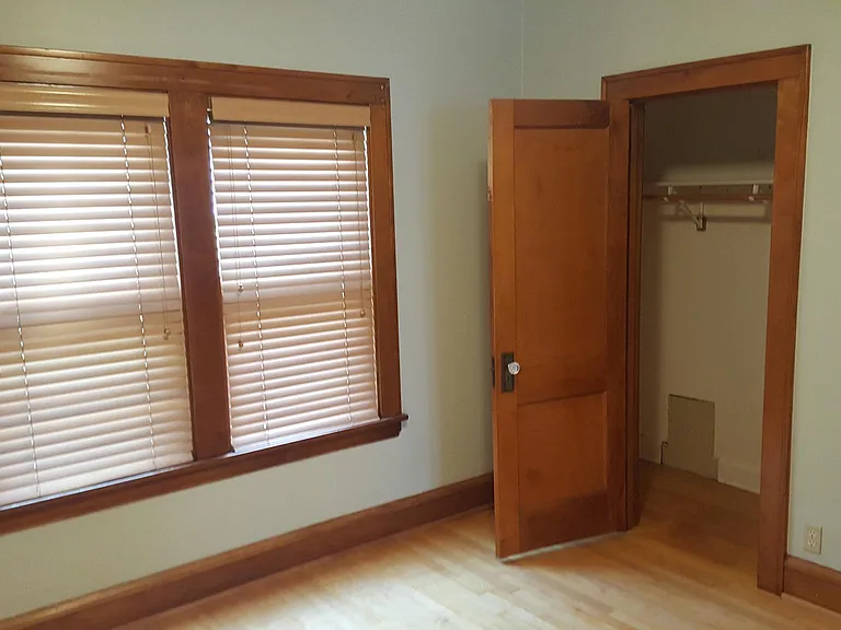 4409 Nokomis Ave — Photo 46