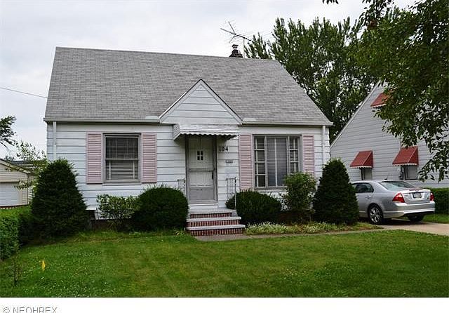 1st image of 104 Arlington Cir