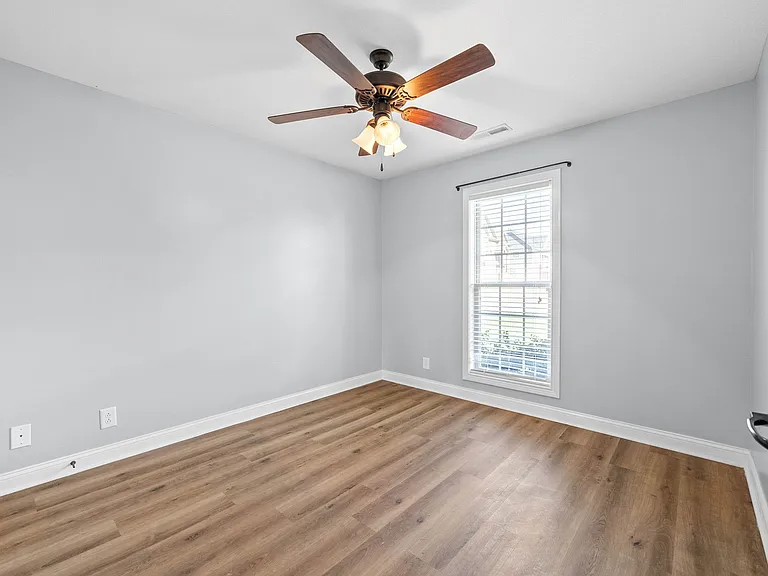 1320 Canyon Pl — Photo 26