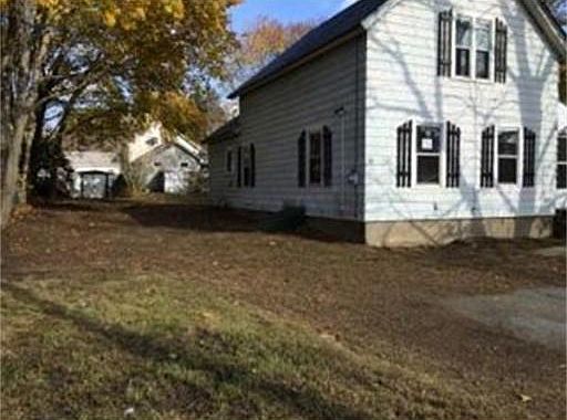 2nd image of 34 Quinebaug Rd