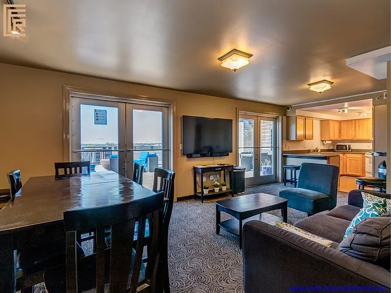 718 Trade St #813 — Photo 31