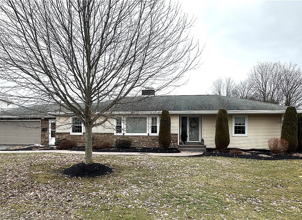 1st image of 2 Bermuda Rd