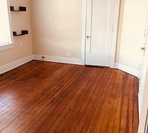 5th image of 1935 Ivanhoe Ct APT 3