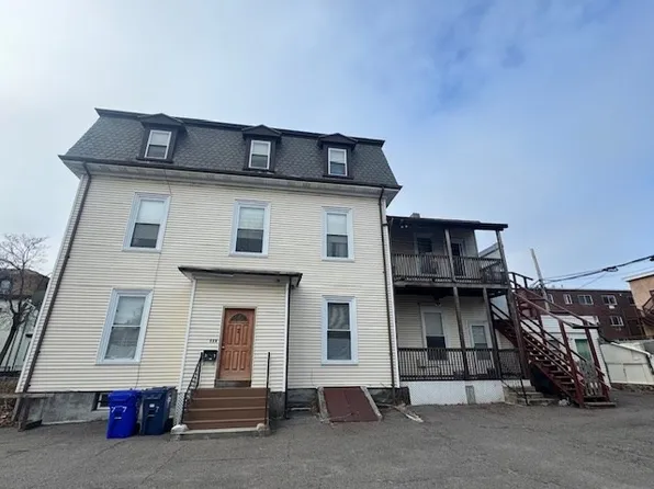 7 Thornley St, Dorchester, MA 02125