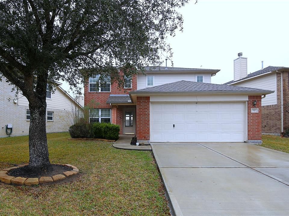 1st image of 8415 Rollins Bend Ln
