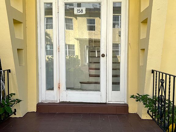 3rd image of 150 S Shore Dr APT 2