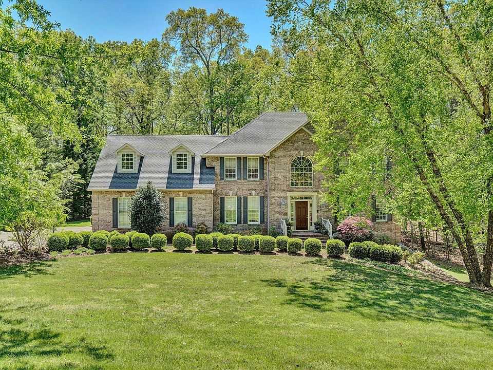 1st image of 294 Grandview Dr