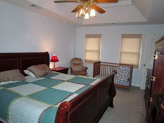 4th image of 1202 Clairmont Pl