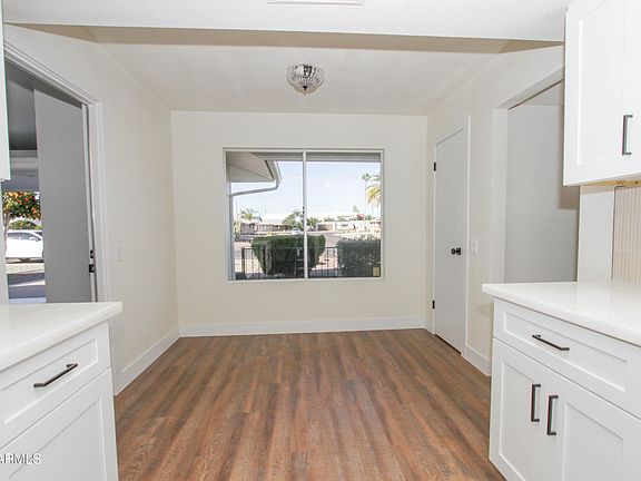 3rd image of 10729 W AMBER Trail