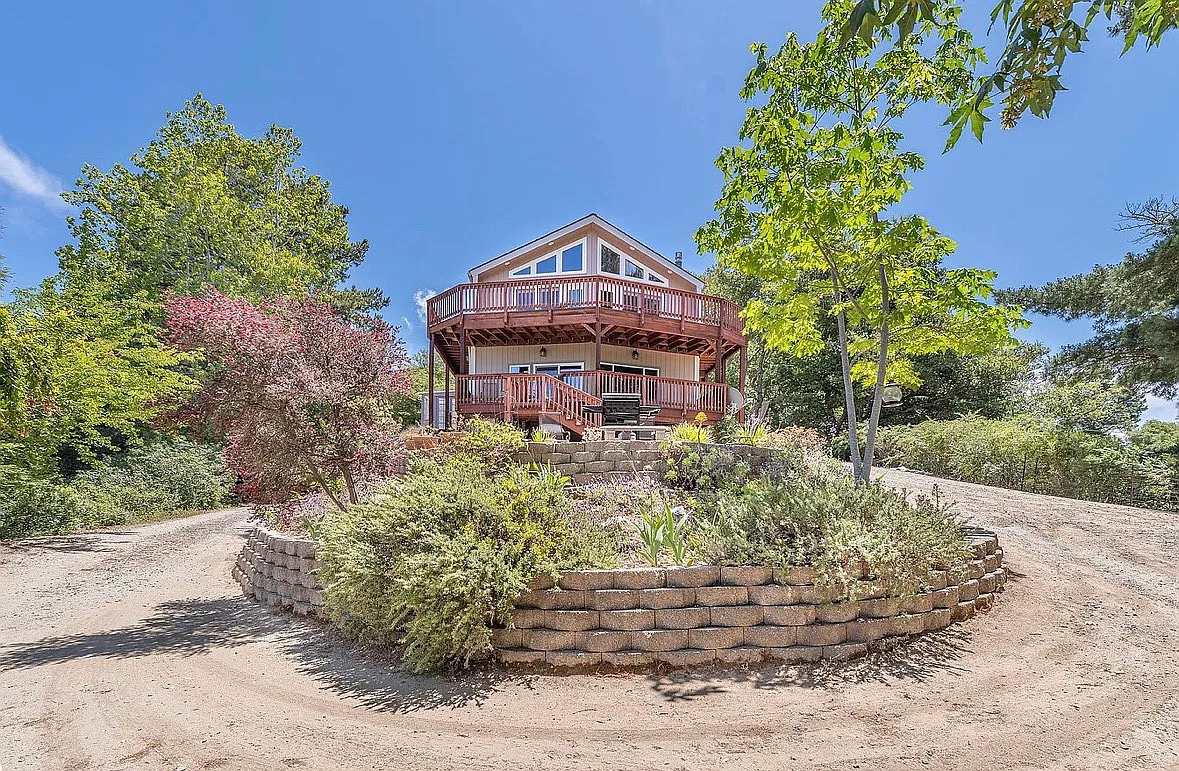 A, Carmel — Photo 2