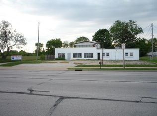 7111 N 76th St, Milwaukee, WI 53223