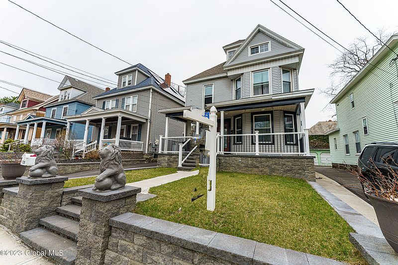 2nd image of 139 Elmer Avenue