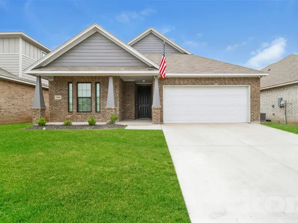 10106 Fort Brown Trl, Crowley, TX 76036