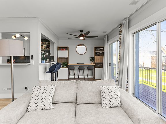 3rd image of 1236 Williamsport Dr Unit 3