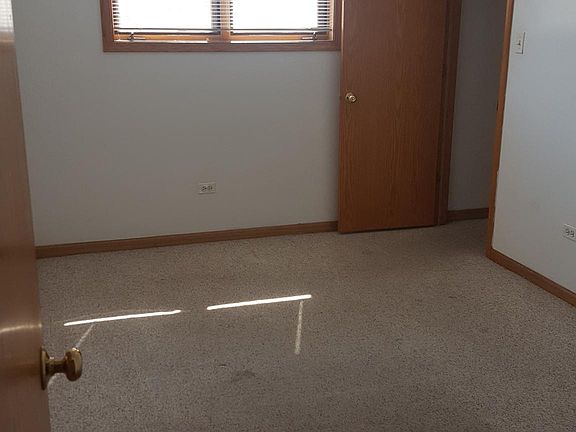 5th image of 2434 W Flournoy St APT 1