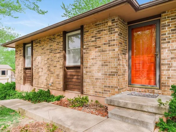 409 Creach Dr, Warrensburg, MO 64093